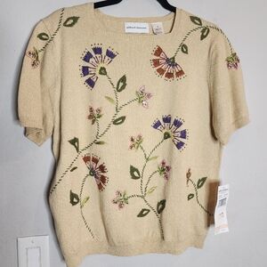 NWT Alfred Dunner Beige Embroidered Beaded Short Sleeve Knit Sweater Medium